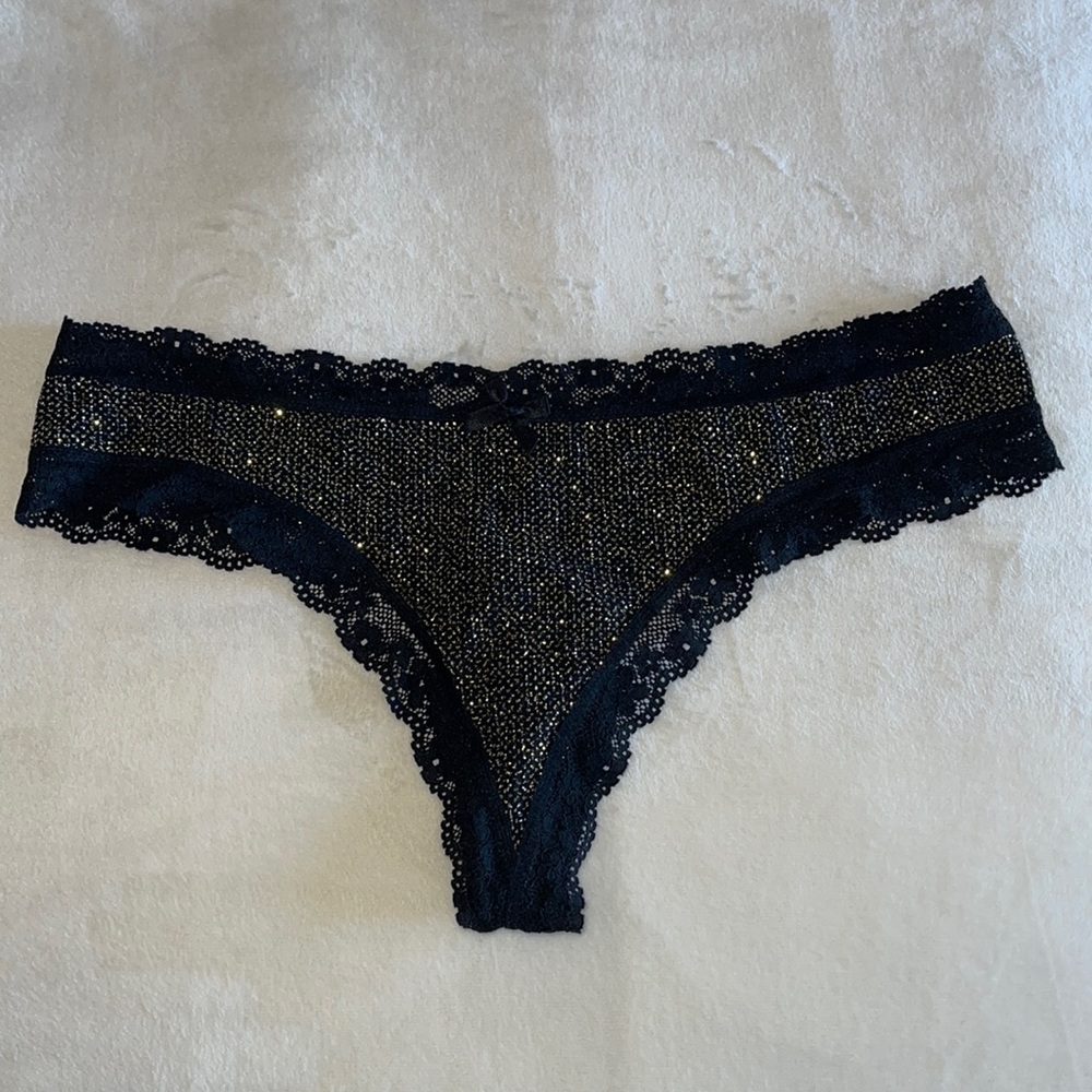VS thong (L)